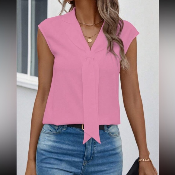 Luxe sleeveless blouse - Picture 6 of 16